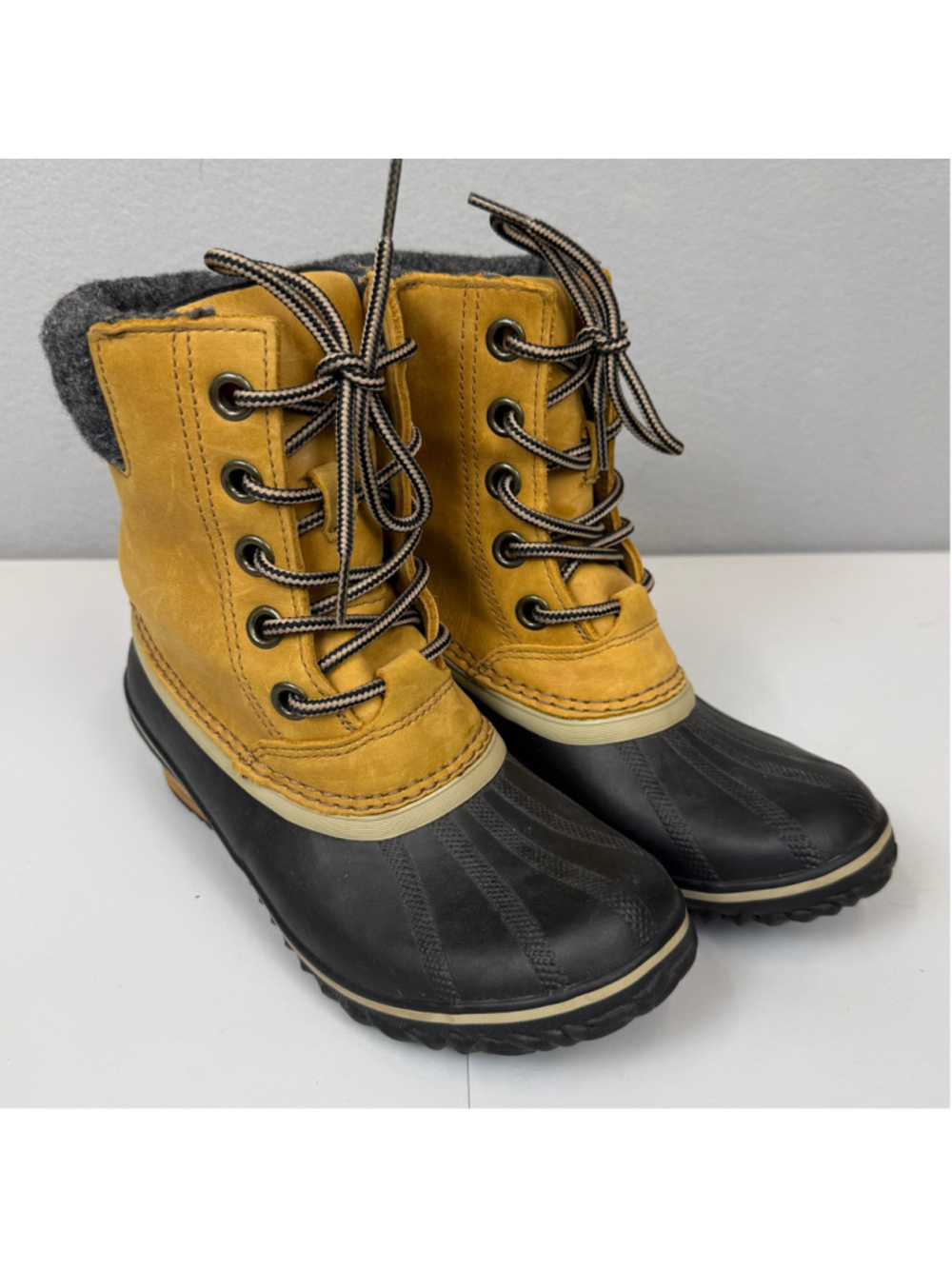 Sorel Slimpack II Lace tan shearling waterproof duck boots-6.5